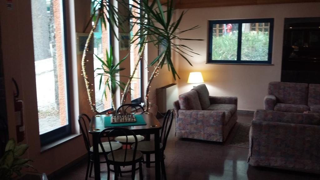 אסרגי Hotel Cristallo מראה חיצוני תמונה