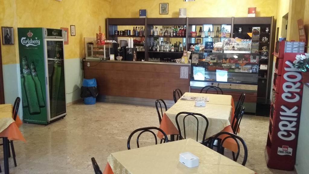 אסרגי Hotel Cristallo מראה חיצוני תמונה
