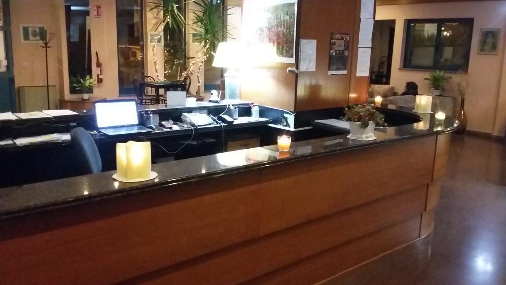 אסרגי Hotel Cristallo מראה חיצוני תמונה