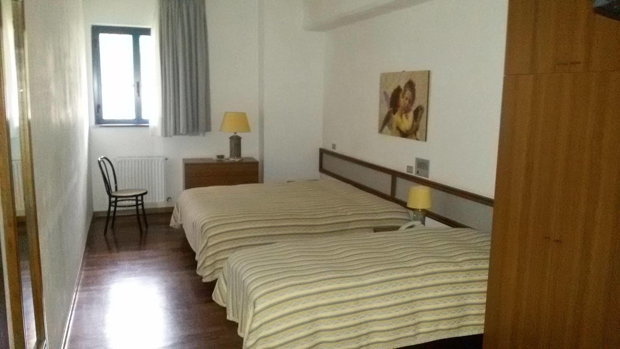אסרגי Hotel Cristallo מראה חיצוני תמונה